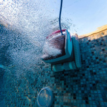 ACTIVE X5.5 Limpiafondos Cepillos Activos App | Profesional